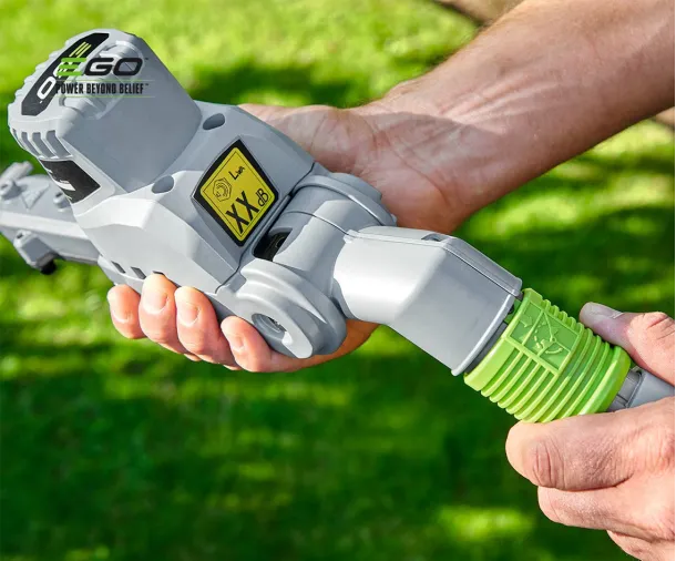 Cortasetos profesional de 51cm para poda en altura | EGO