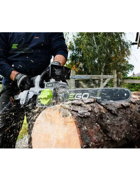 Motosierra a batería EGO CS1800 para profesionales de la poda