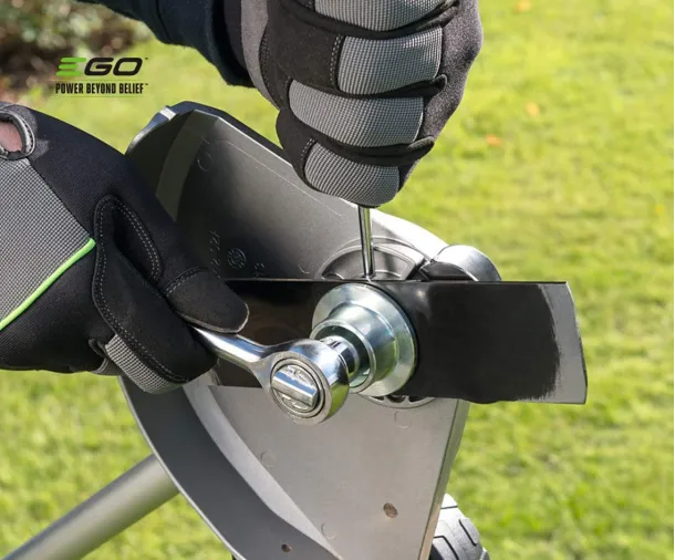 Recortabordes a batería EGO EA0800 de uso profesional para Multitool