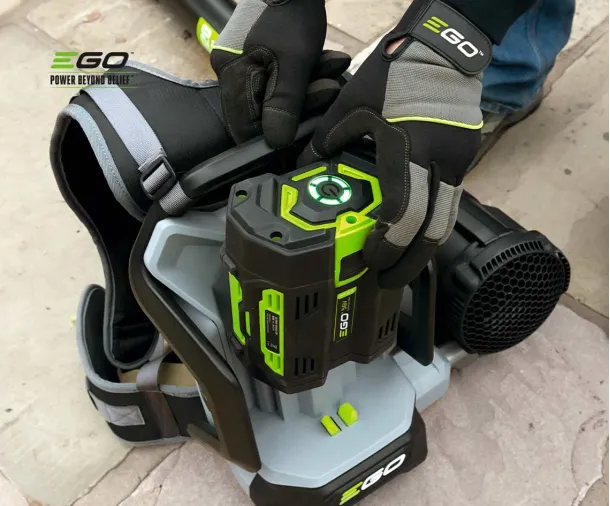 Soplador de mochila a batería EGO LB6002E para uso profesional